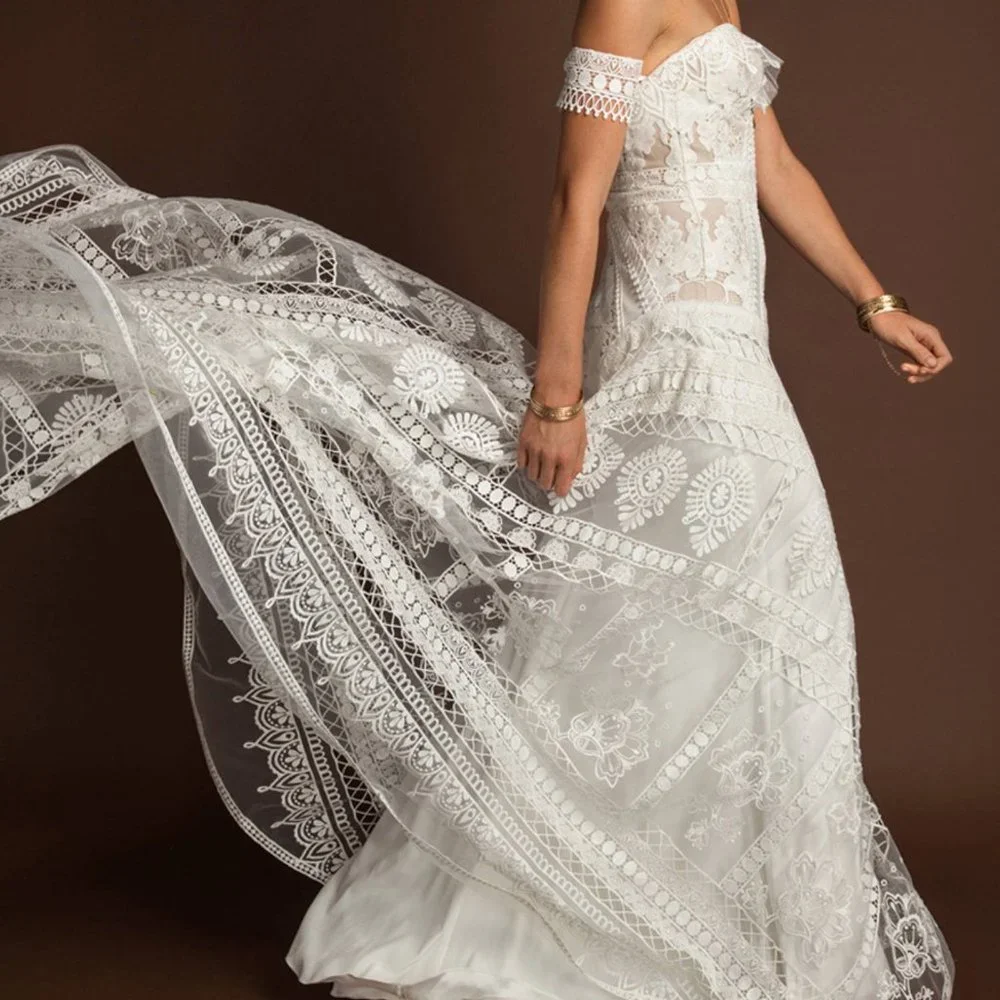 Rue De Seine Clara Gown - Picture 1 of 9